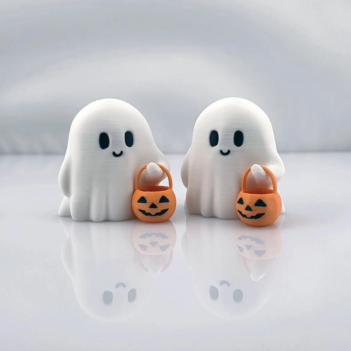 3pcs Cute Tiny Trick or Treat Ghost Halloween Decoration Desk Display Spooky Home Decoration Adorable Fall Accent Unique Gifts