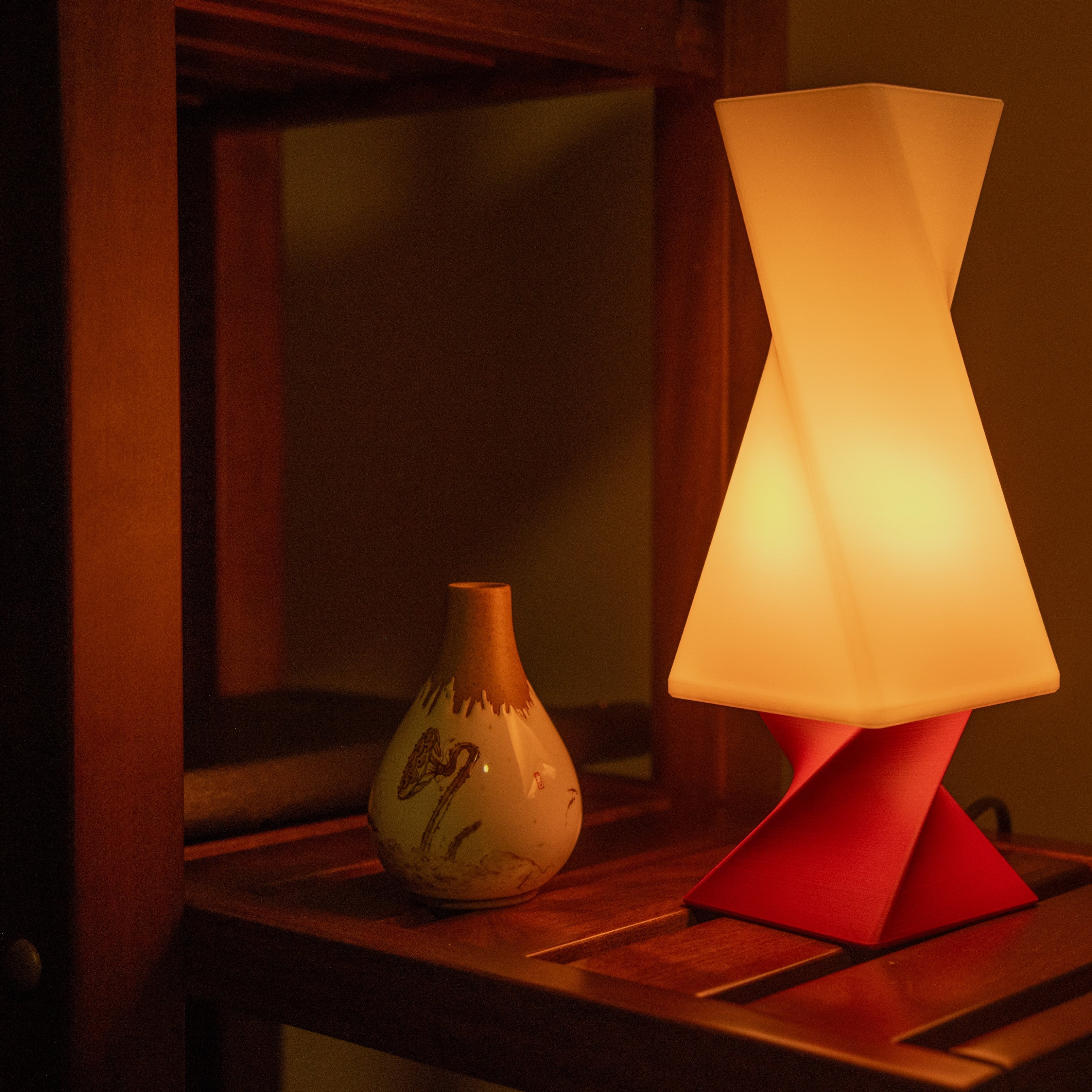 Axis Flow Lamp-Red