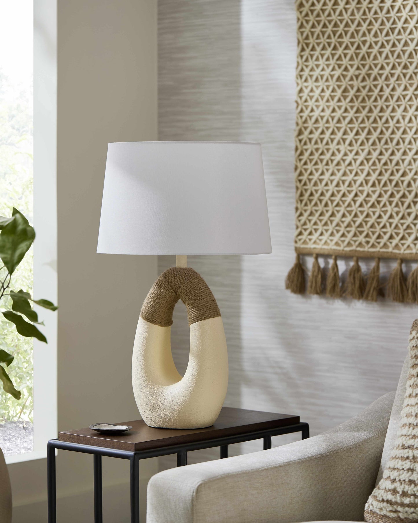 Lerrnanist Table Lamp-0